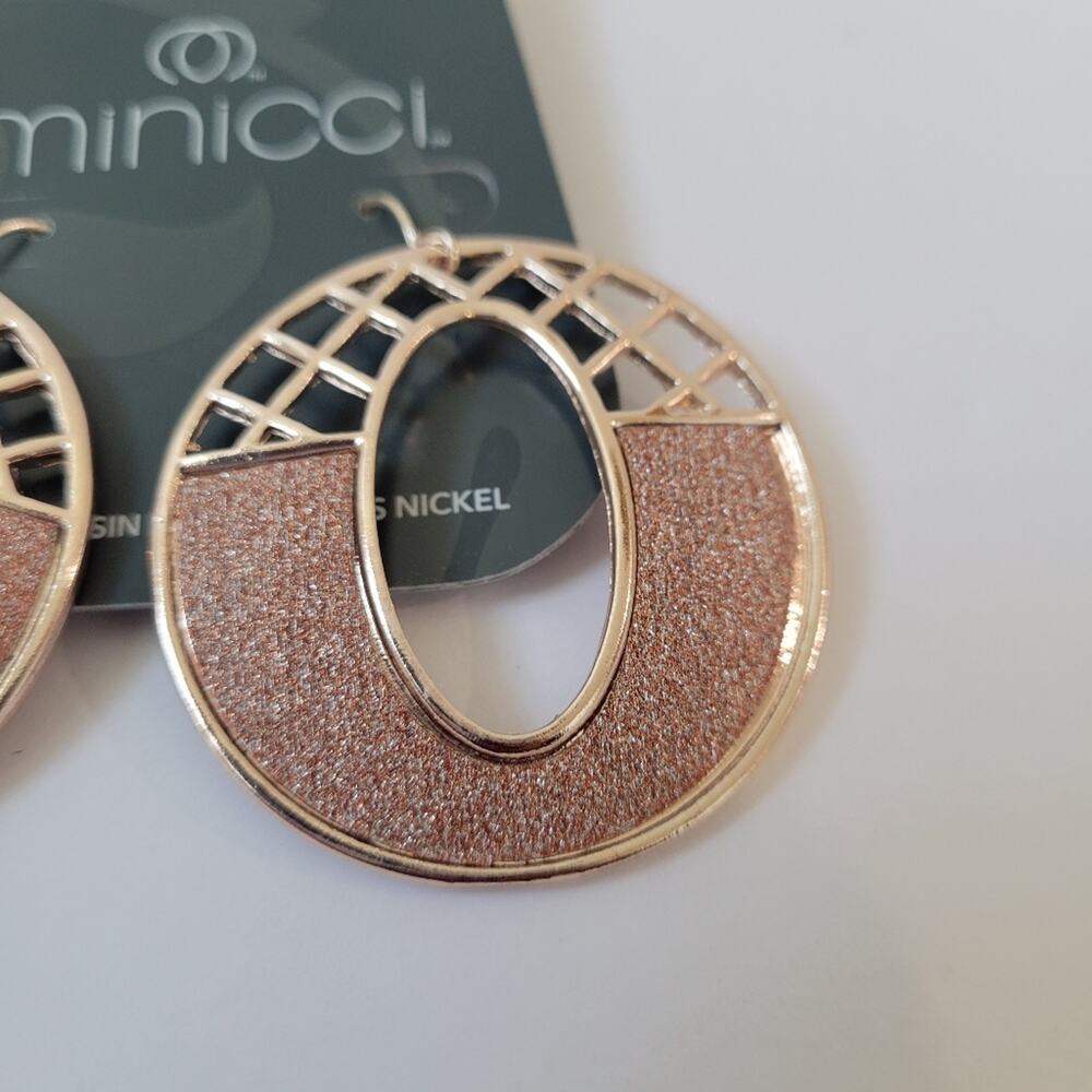 Minicci Rose Gold Tone Pink Shimmer Dangle Earrings NWT - Picture 3 of 5
